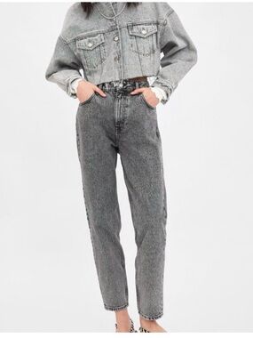 Zara High-Waist Black Washed Jeans size 6